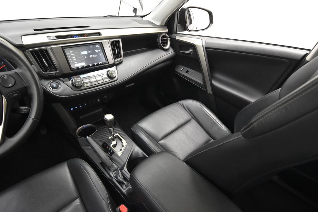 Used 2013 Black Toyota Limited image 28