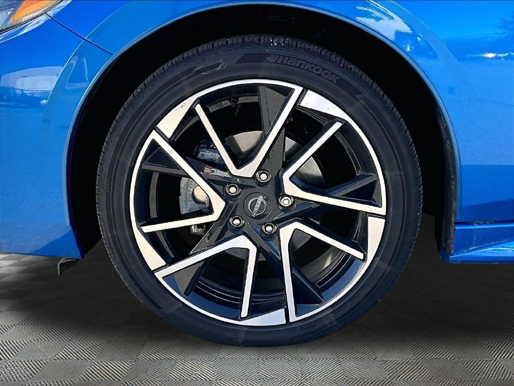 Used 2025 Electric Blue Metallic/Super Black Nissan SR image 7