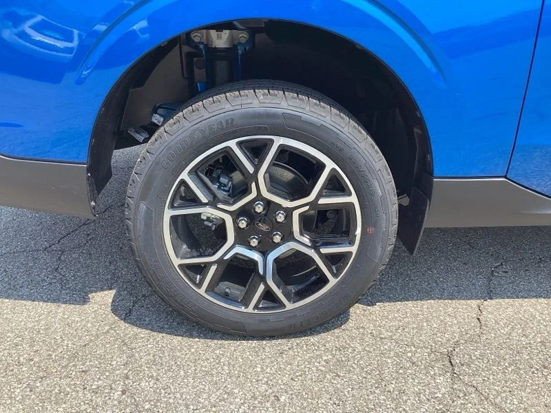 New 2026 Blue Ford Lariat image 10
