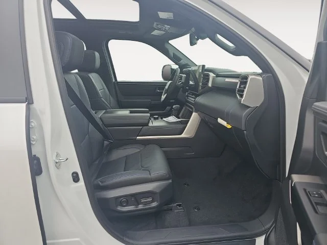 New 2026 Wind Chill Pearl Toyota Platinum image 13