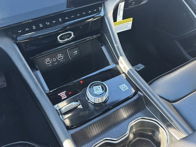 New 2026 White/off-white Jeep Limited image 17