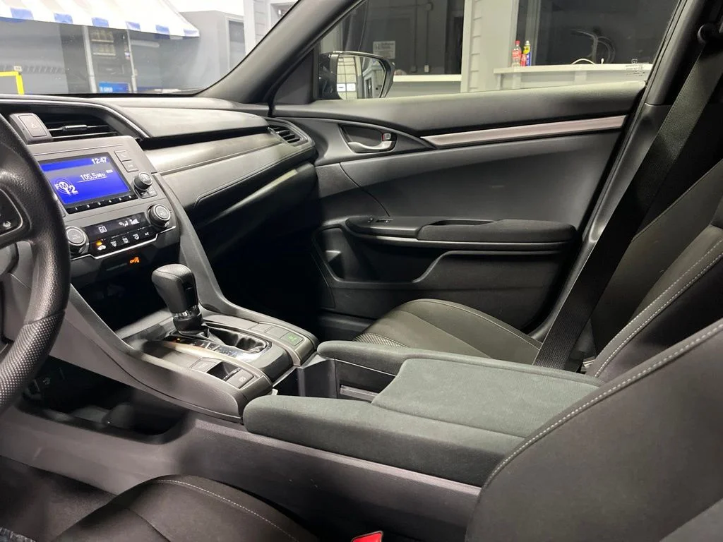 Certified Used 2021 Crystal Black Pearl Honda LX image 14
