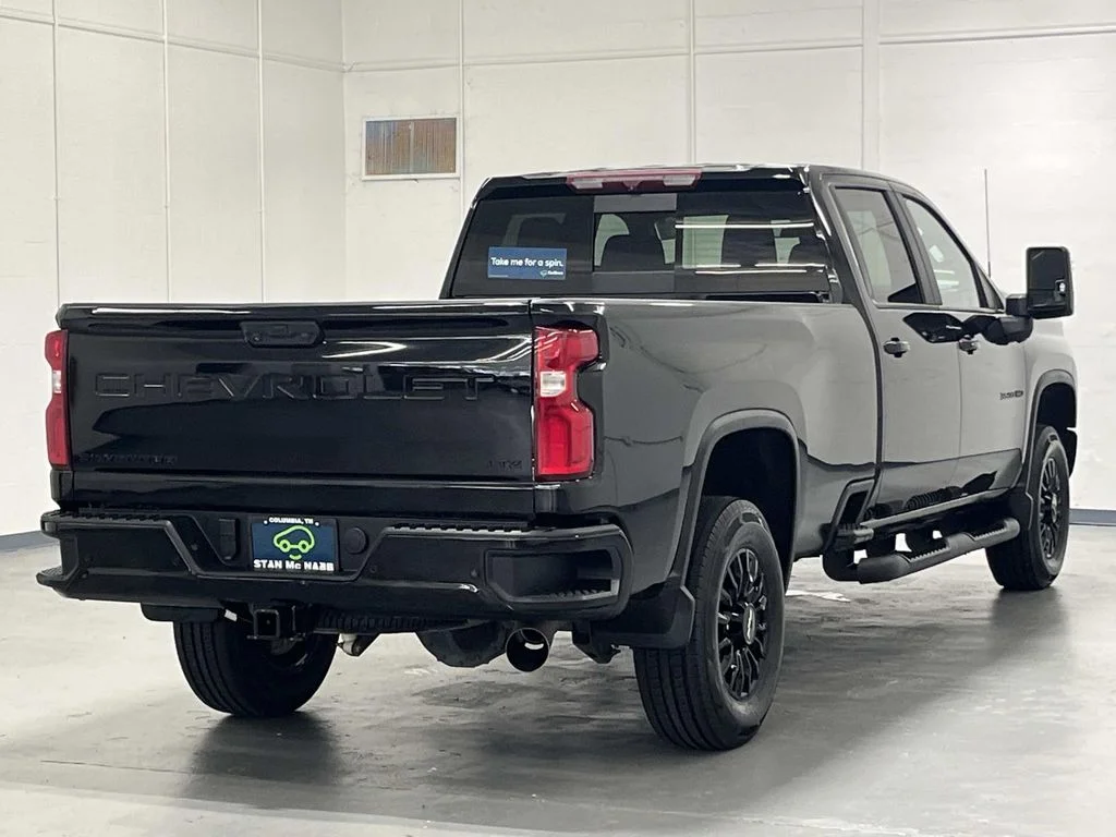 Used 2022 Black Chevrolet LTZ image 8