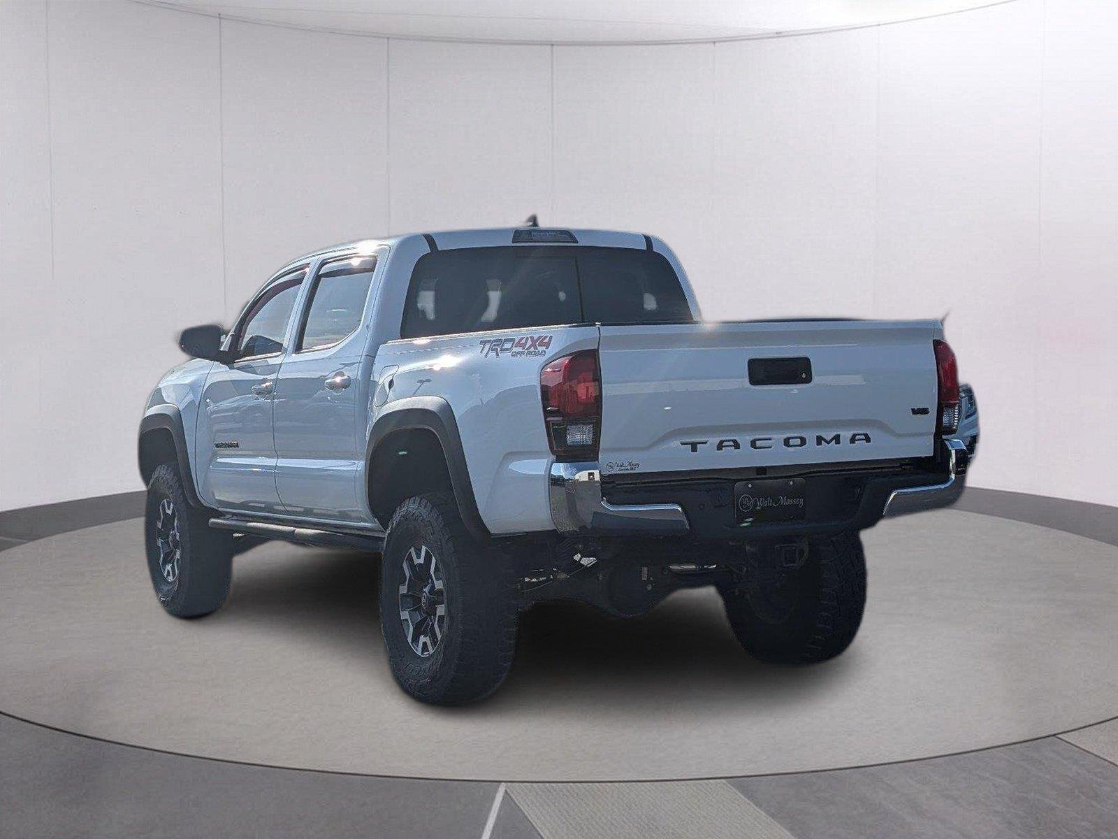 Used 2019 Super White Toyota TRD Off-Road image 3