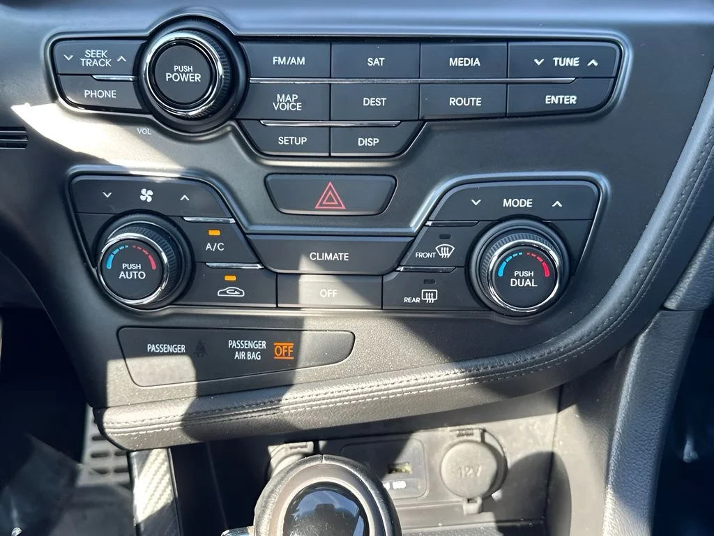 Used 2013 Silver Kia SX image 18