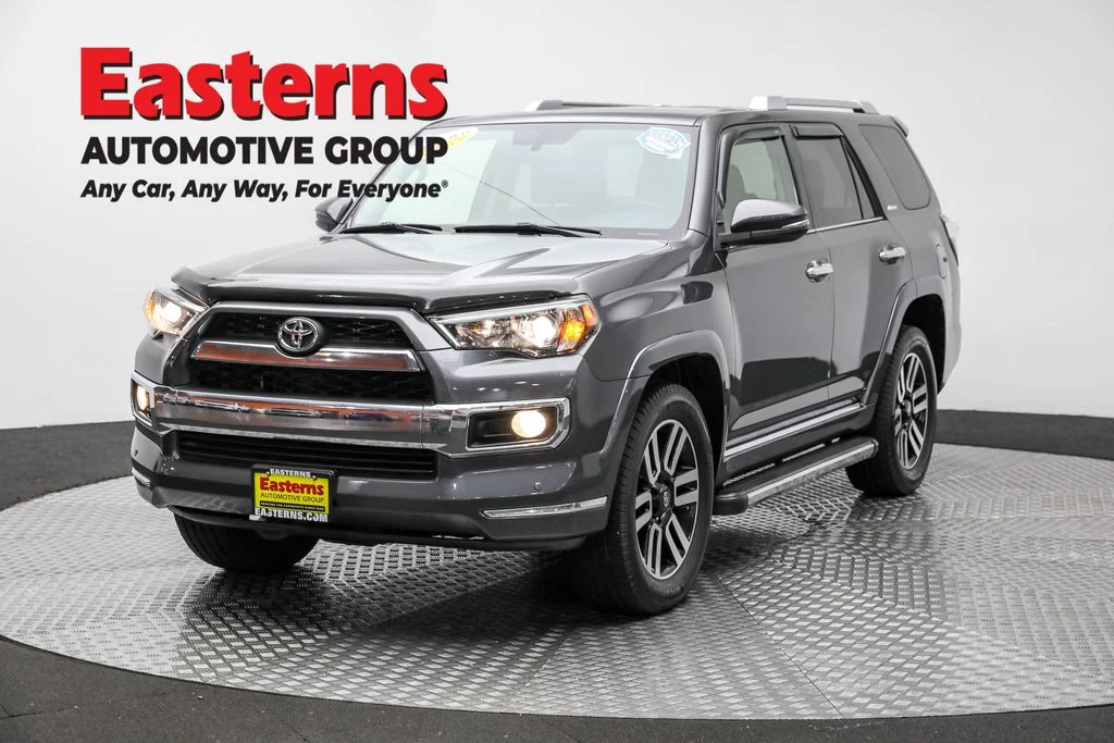 Used 2015 Gray Toyota Limited image 89