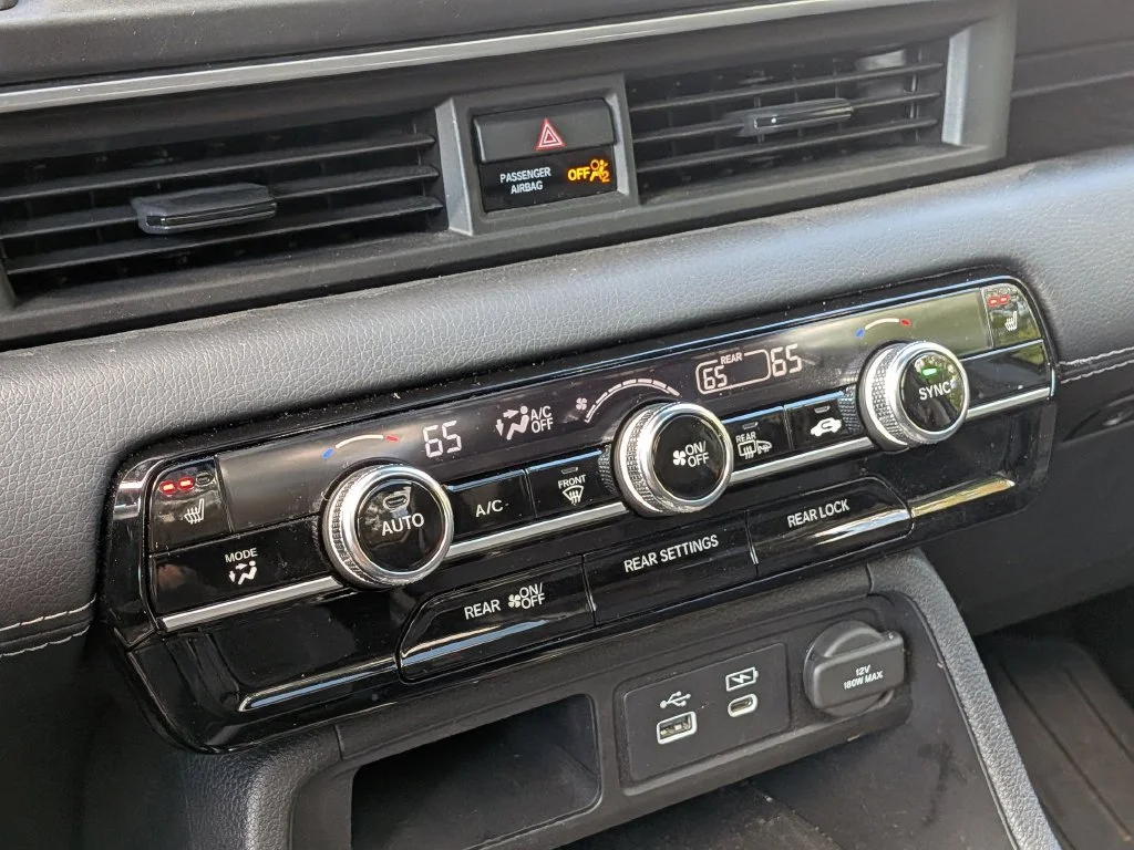 Used 2025  Honda Touring image 21
