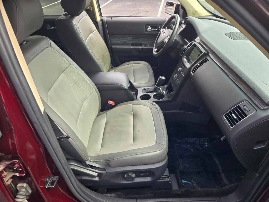 Used 2017 Burgundy Ford SEL image 6