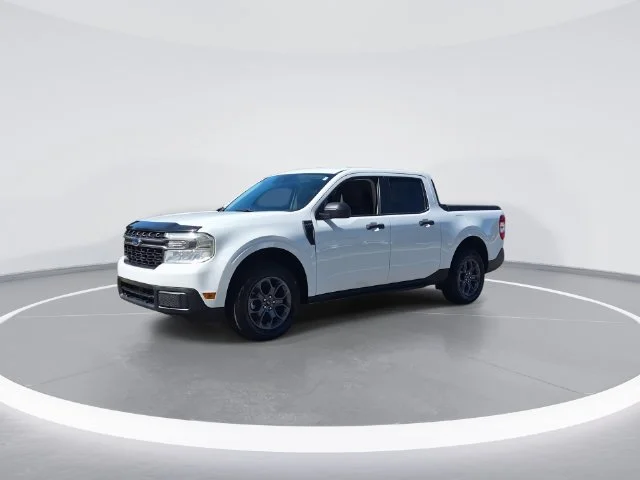 Used 2024 White Ford XLT image 4