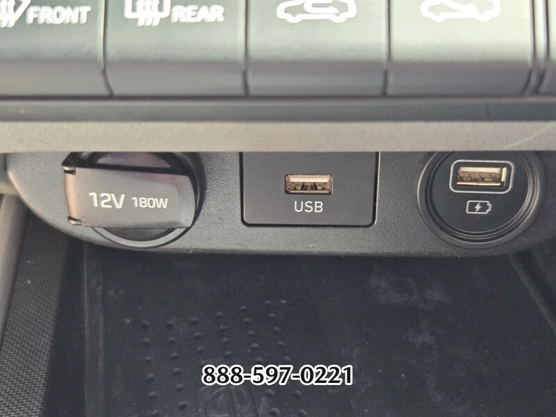 2023 Hyundai Elantra SEL - Photo 25