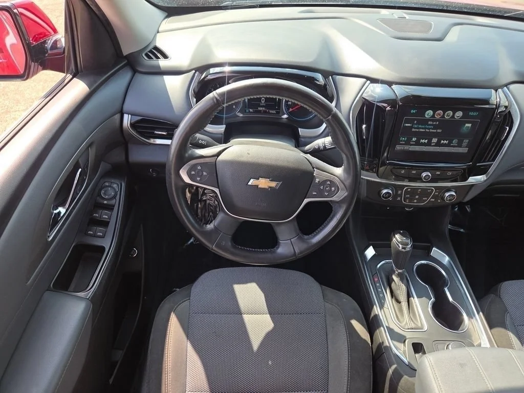 Used 2018 Cajun Red Tintcoat Chevrolet LT image 4