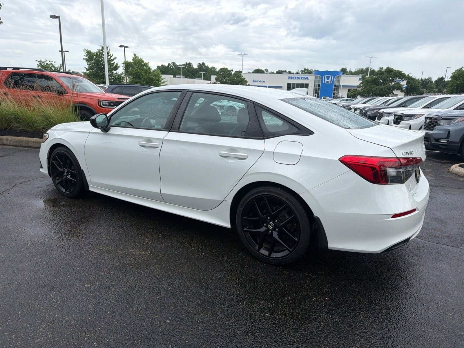 Certified Used 2023 Platinum White Pearl Honda Sport image 11