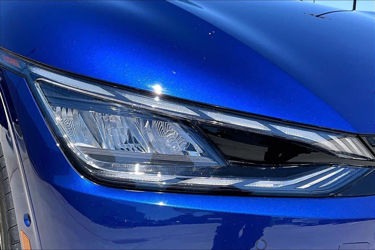 Used 2023 Yacht Blue Kia GT image 26