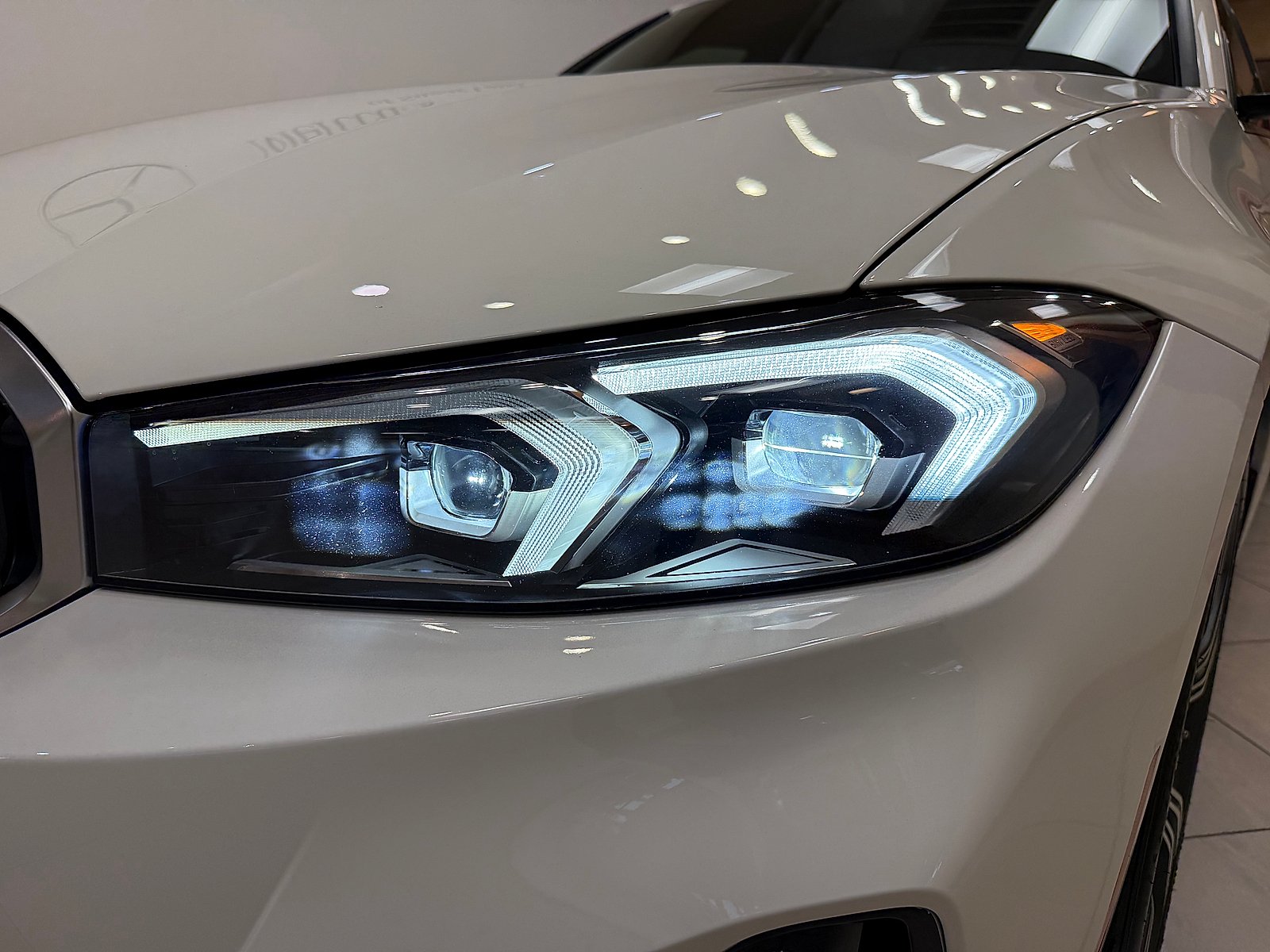 Used 2024  BMW  image 8