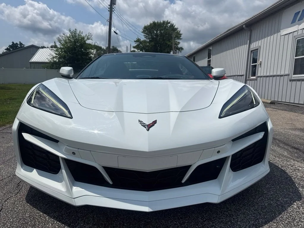 Used 2024 Arctic White Chevrolet 3LZ image 2