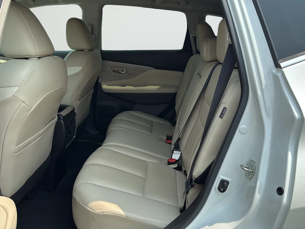 Used 2021 White Nissan SL image 24