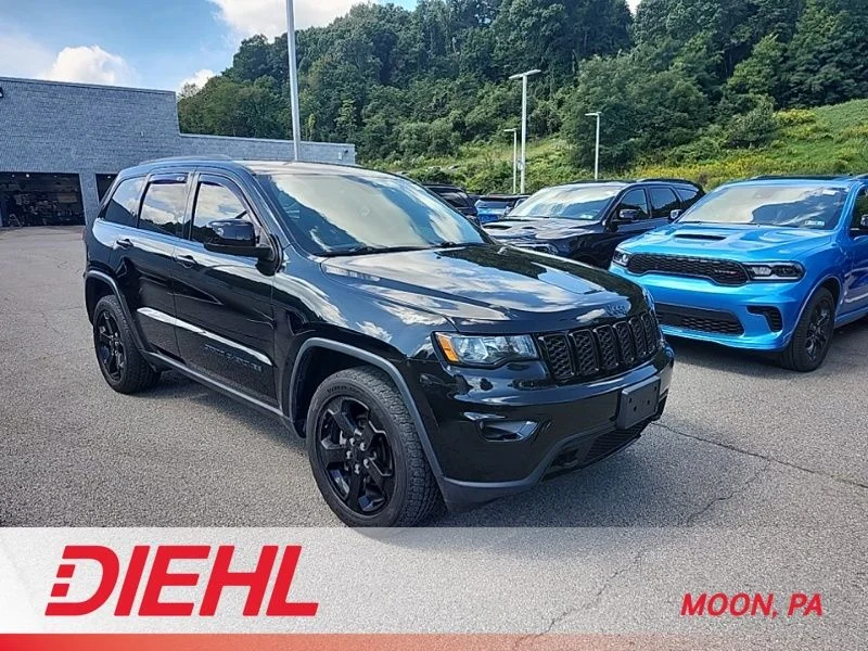 Used 2019 Black Jeep Laredo image 1