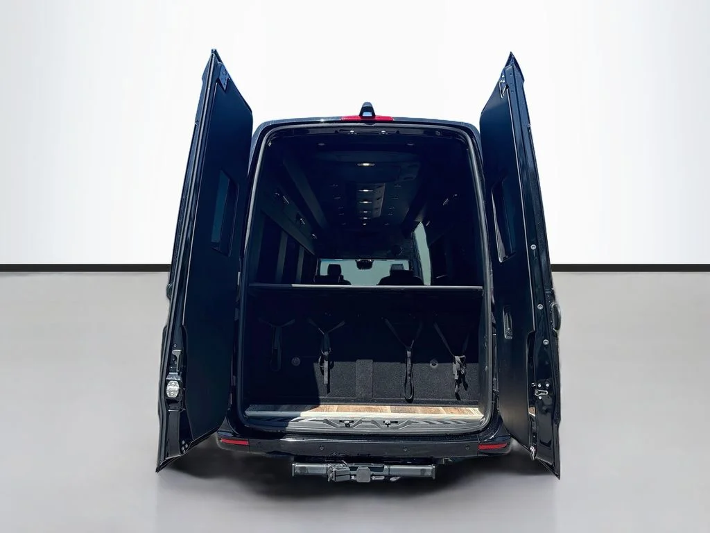 Used 2022 Black Mercedes-Benz Cargo 170 WB image 8