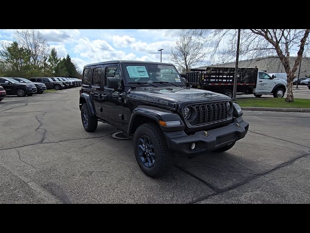 New 2026 Black Clear-Coat Exterior Paint Jeep 85th Anniversary Edition image 2
