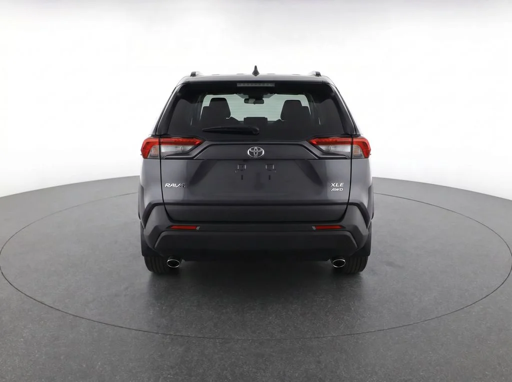 Used 2020 Gray Toyota XLE image 7