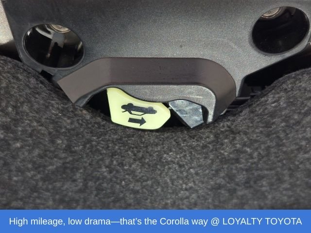 Used 2017 Gray Toyota LE image 19