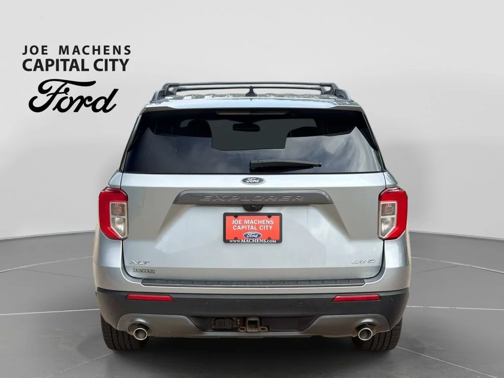 Used 2023 Silver Ford XLT image 6