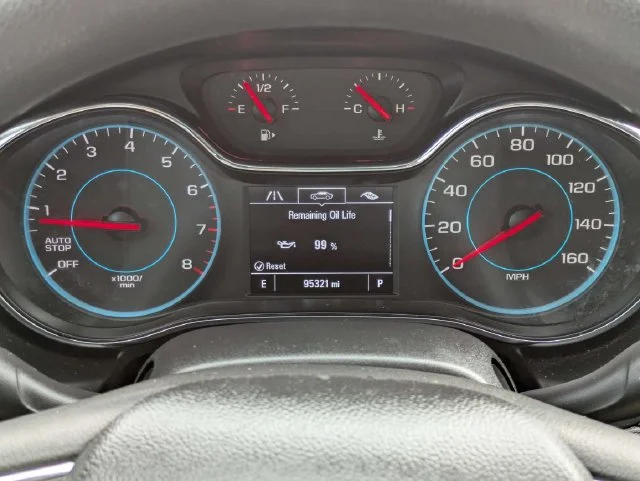 Used 2018 Summit White Chevrolet LS image 25