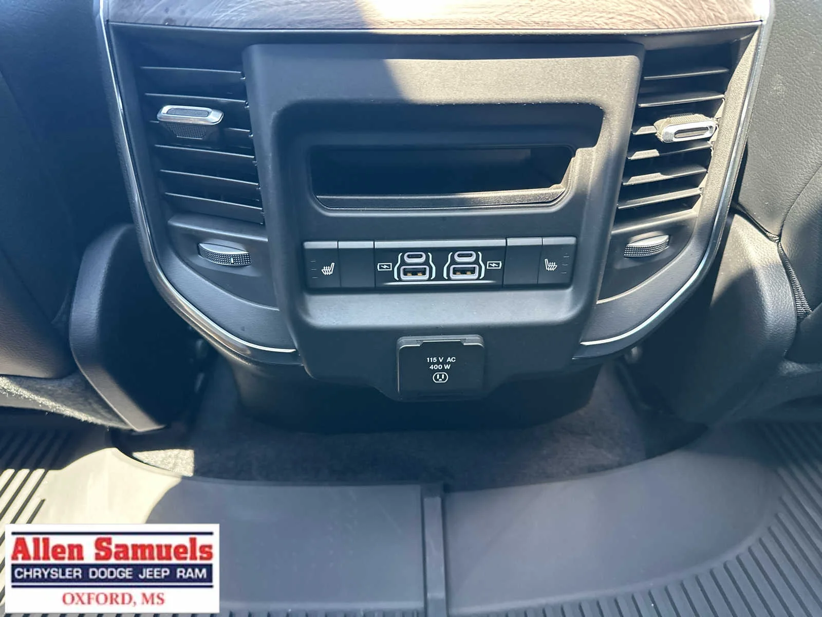 2026 RAM 1500 Laramie - Photo 37