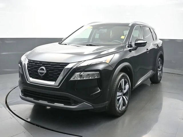 Used 2023 Black Nissan SL image 1