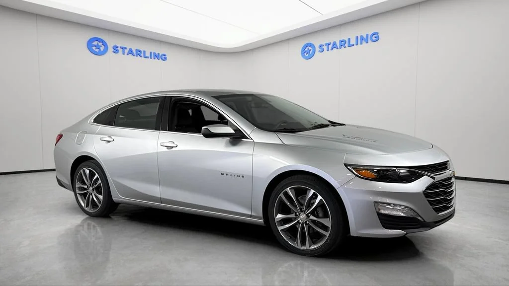 Used 2022 Silver Ice Metallic Chevrolet LT image 12