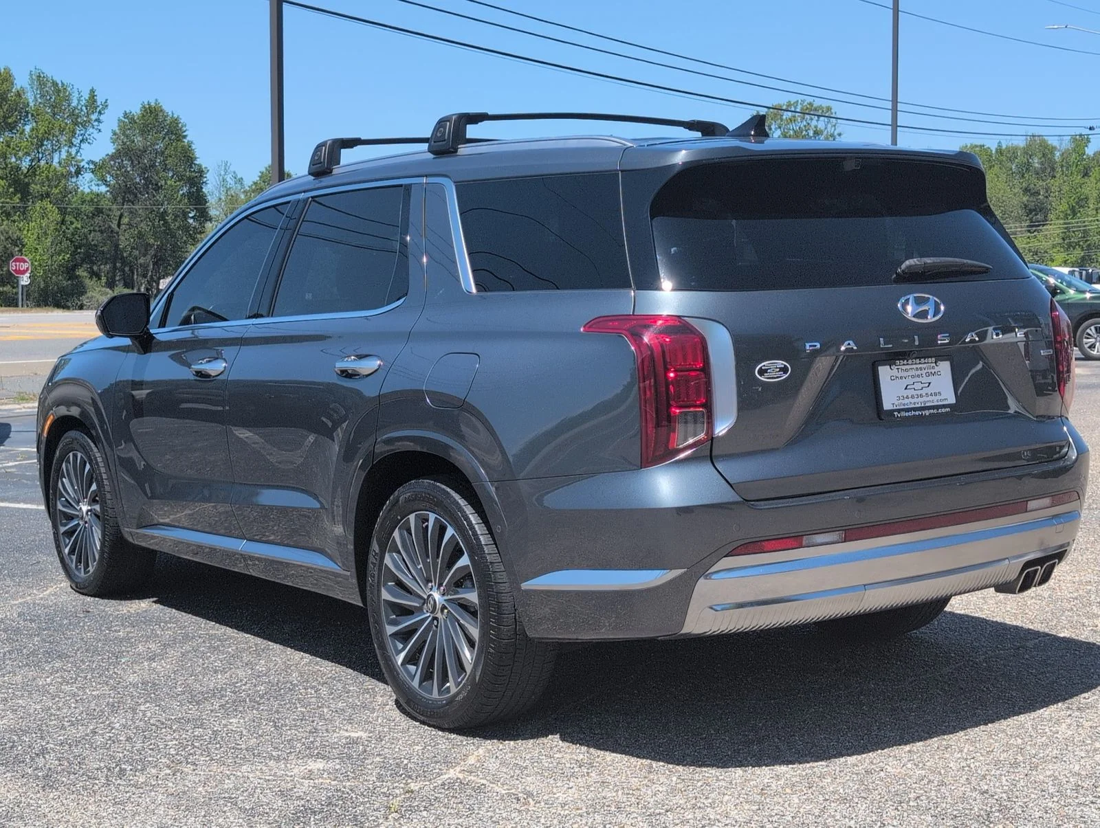 Used 2023 Gray Hyundai Calligraphy image 3