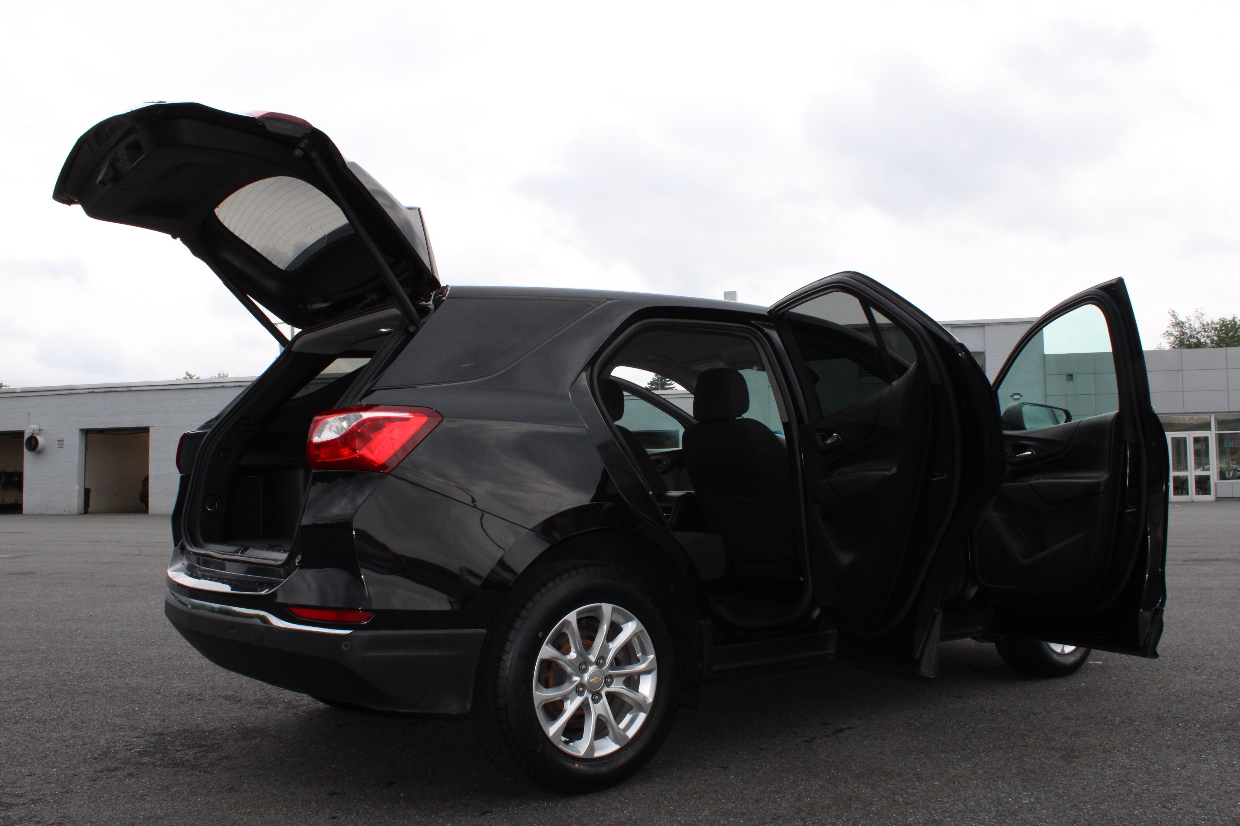 Used 2020 Mosaic Black Metallic Chevrolet LT image 18