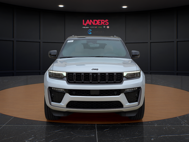 New 2026 Silver Zynith Exterior Paint Jeep Summit image 4