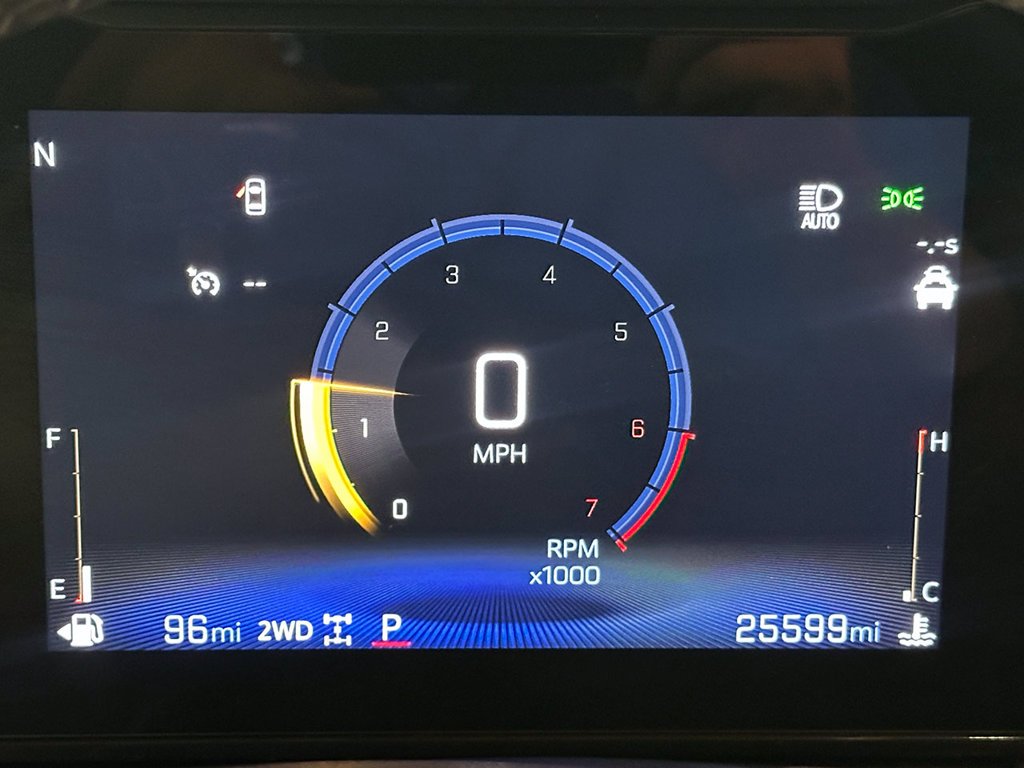 Used 2025 Green Chevrolet ACTIV image 31