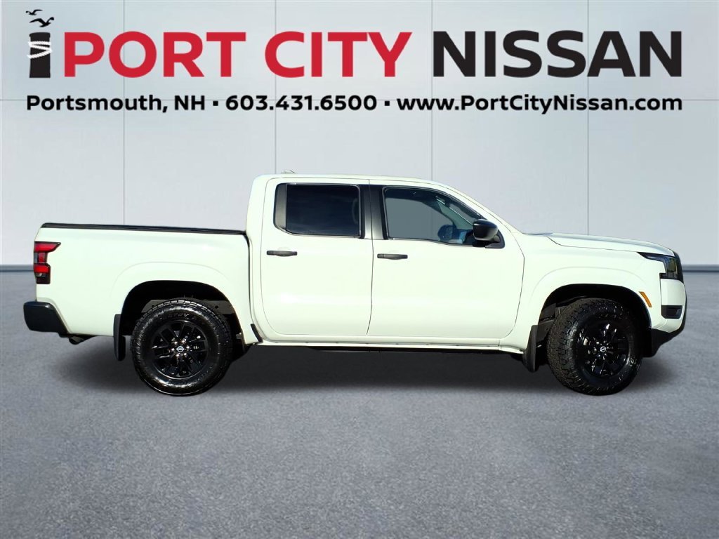 Used 2025 Glacier White Nissan S v6 w/intelligent cruise control & apple car play image 28