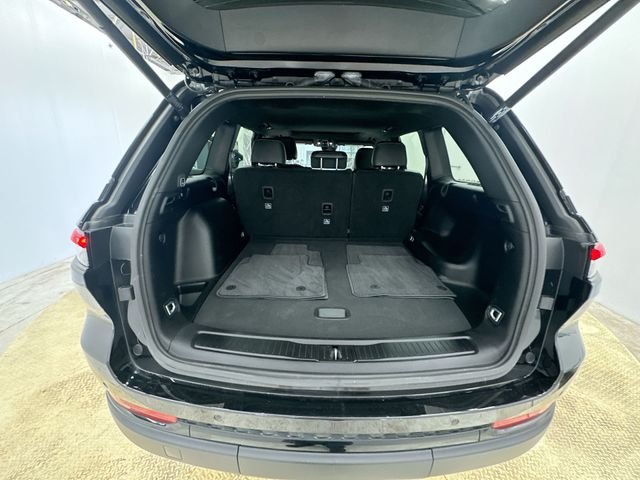 Used 2025 Black Jeep Altitude X image 21