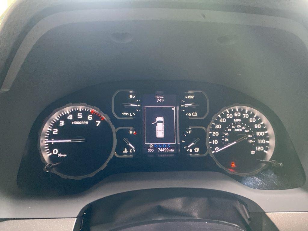 Used 2019 Midnight Black Metallic Toyota SR5 image 22