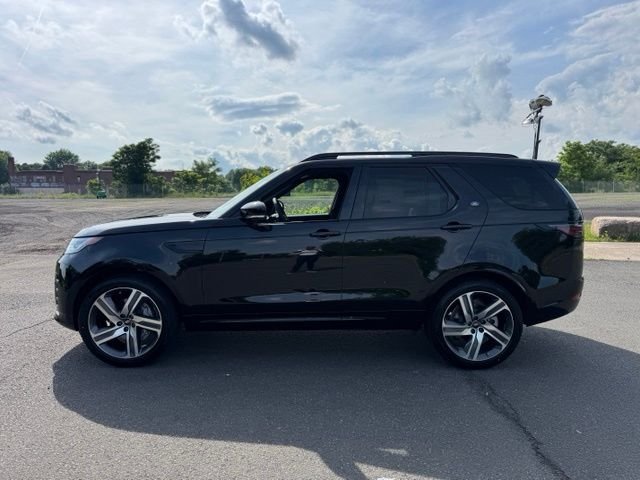 New 2026 Santorini Black Land Rover Dynamic SE image 2