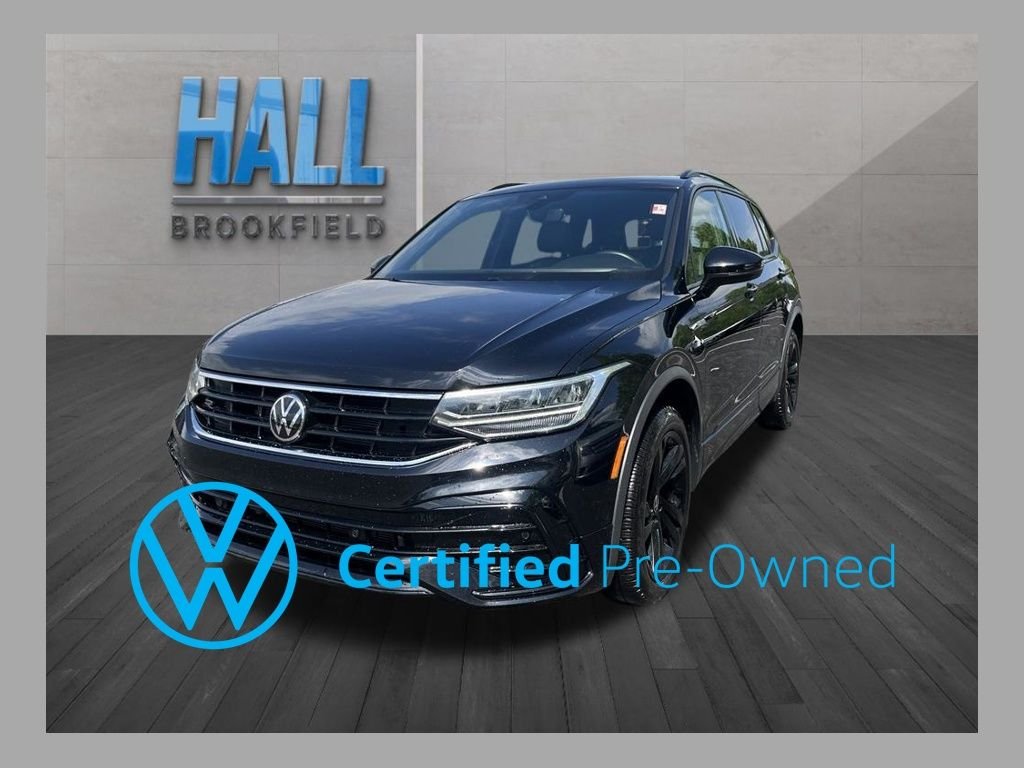 2024 Volkswagen Tiguan 2.0T SE R-Line Black 4Motion's photo