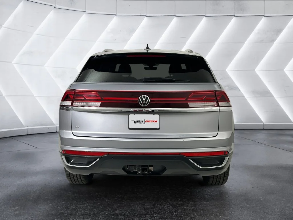 Used 2024  Volkswagen 2.0T SE w/Technology image 5