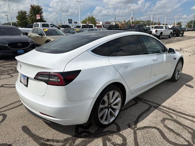 Used 2020 White Tesla Standard Range Plus image 3