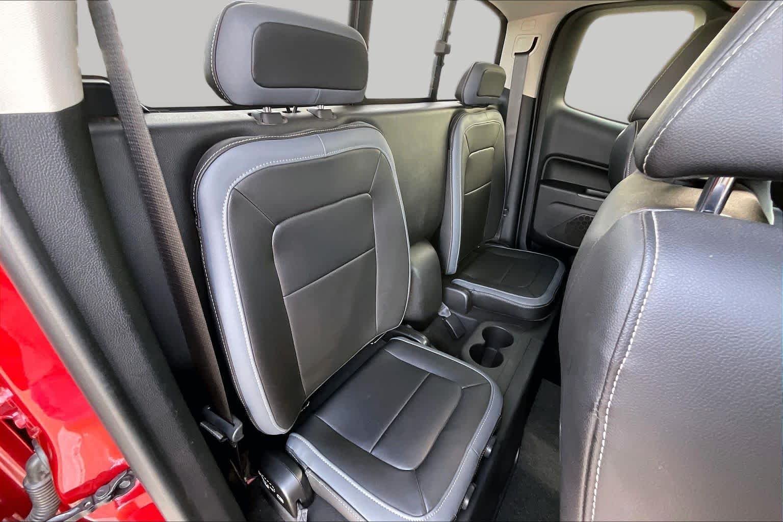 Used 2016 Red Rock Metallic Chevrolet 4WD Z71 image 17