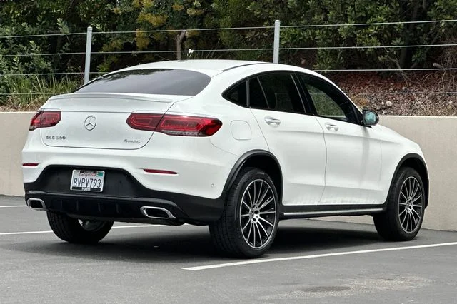 Used 2021  Mercedes-Benz GLC 300 Coupe image 5