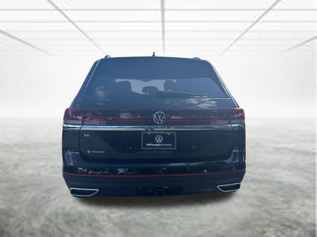 New 2026 Black Volkswagen SE w/Technology image 4