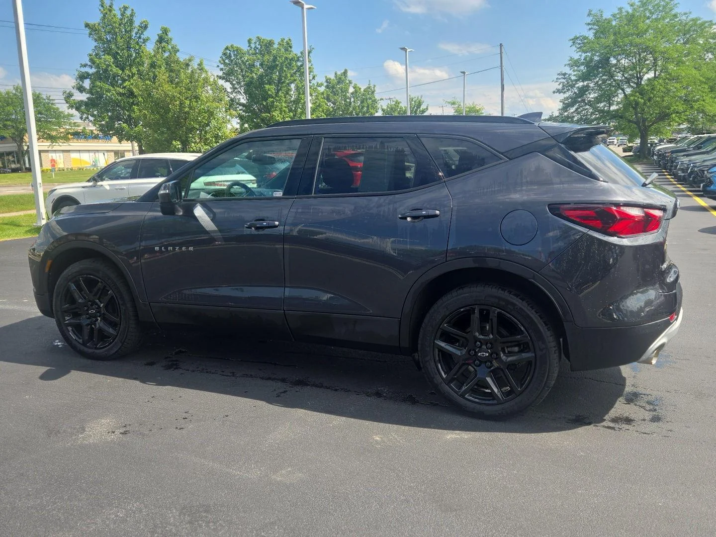 Used 2022 Iron Gray Metallic Chevrolet LT image 3