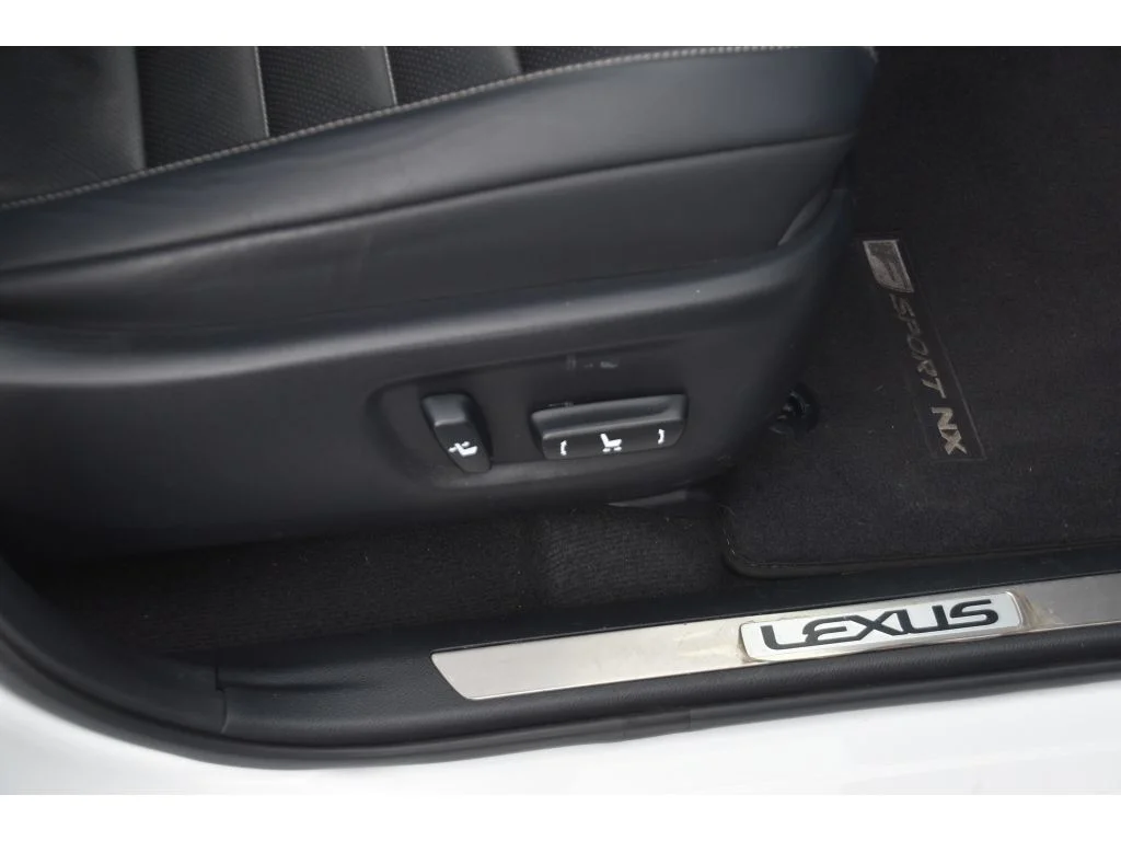 Used 2020 Ultra White Lexus F SPORT image 31