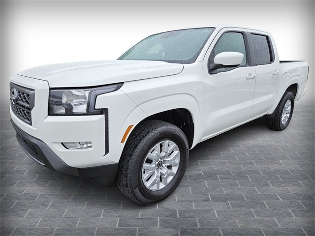 2024 Nissan Frontier SV photo 3