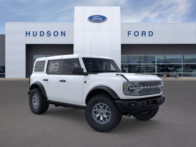 New 2025 Oxford White Ford Badlands® image 7