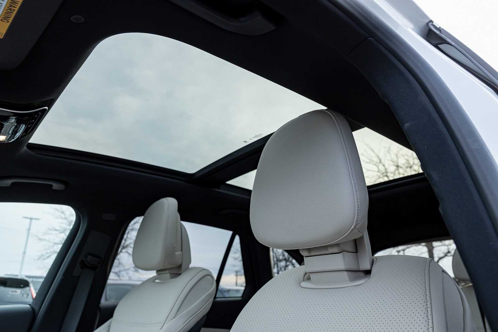 New 2026 Polar White Mercedes-Benz GLC 300 image 20