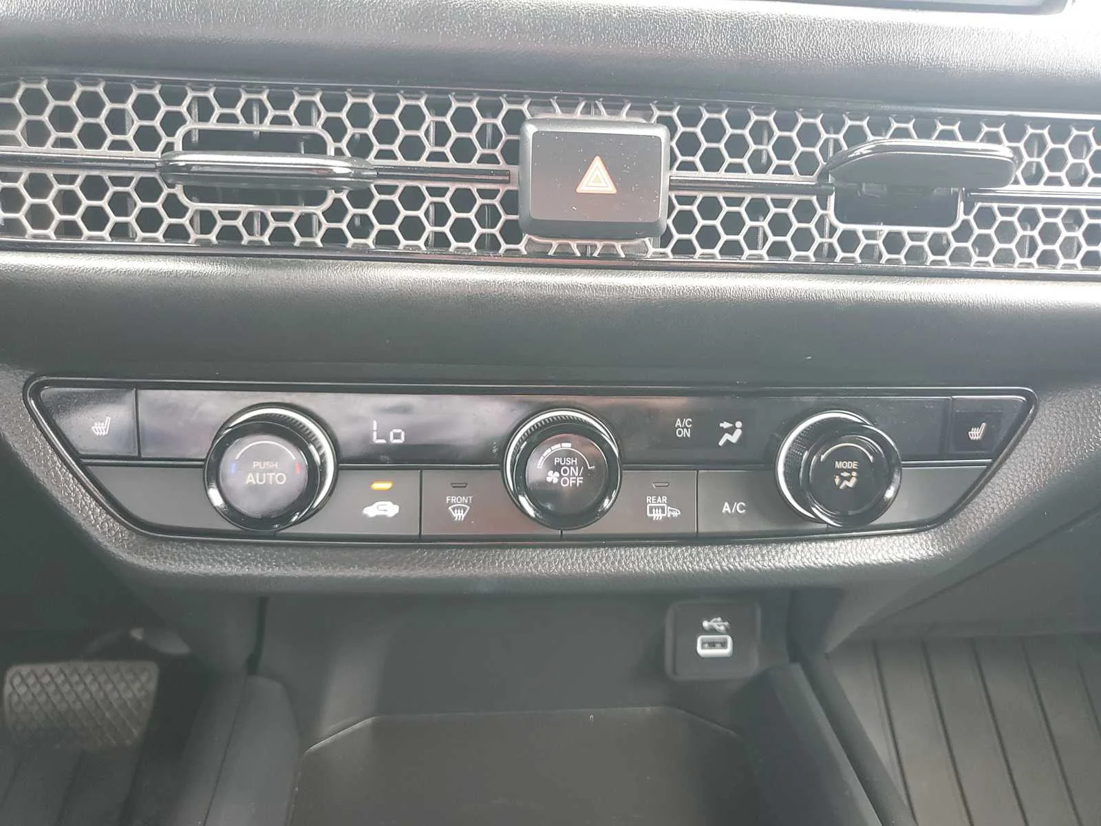 Used 2025  Honda Sport image 24